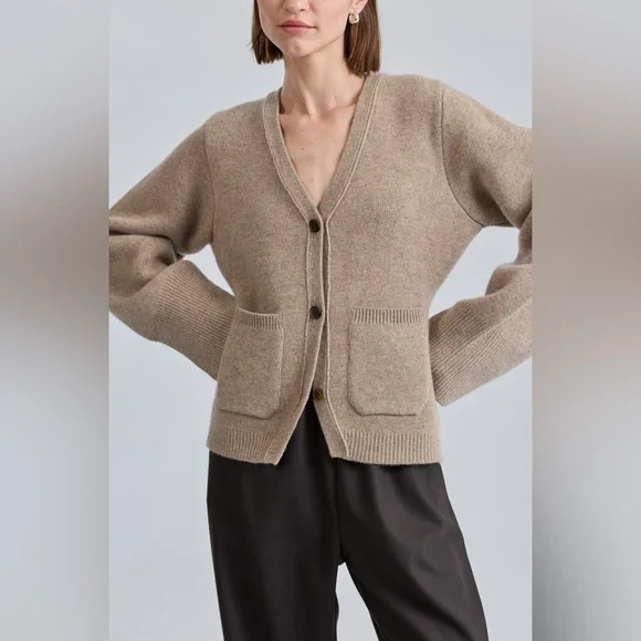 🛑SOLD🛑 NWOT Almina Concept Merino Wool V Neck Cardigan in Oatmeal - Picture 3 of 14